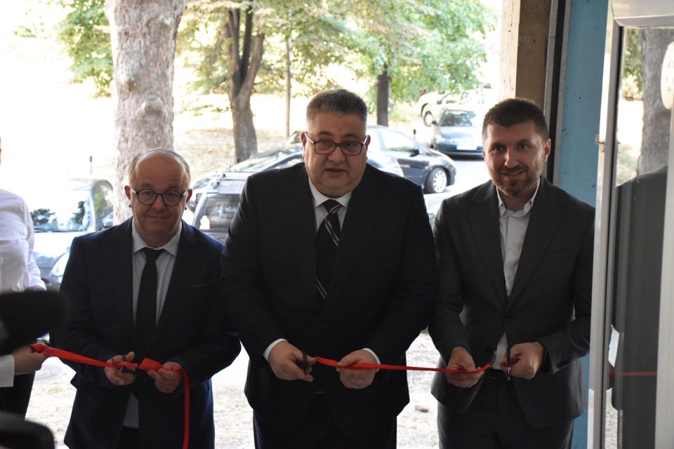 Министерството за јавна админстрација отвори модерен Центар за обуки во Аеродром