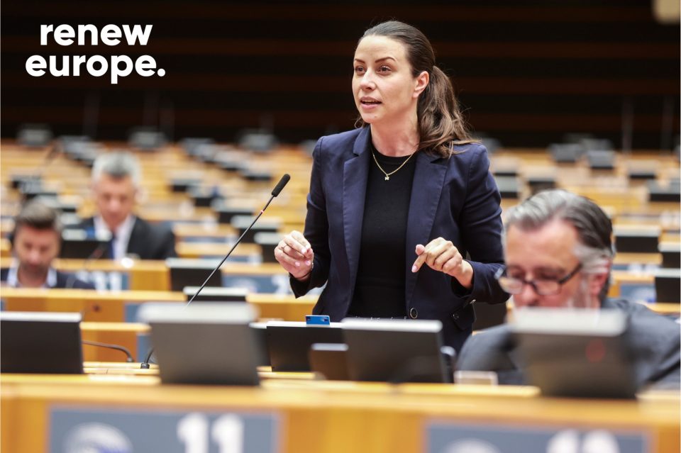 (ВИДЕО) Јовева: ЕП ги признава македонскиот идентитет и јазик, тие не можат да се земат ни со лобирање, ни со гласање