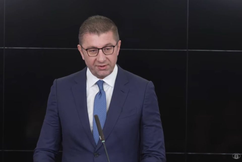 Мицкоски утре ќе присуствува на пуштање во употреба на дел од автопатот Кичево-Охрид