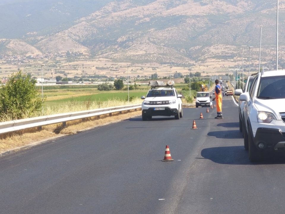 Направена е времена интервентна санација на оштетениот коловоз на клучките кај Белви и кај Хиподром