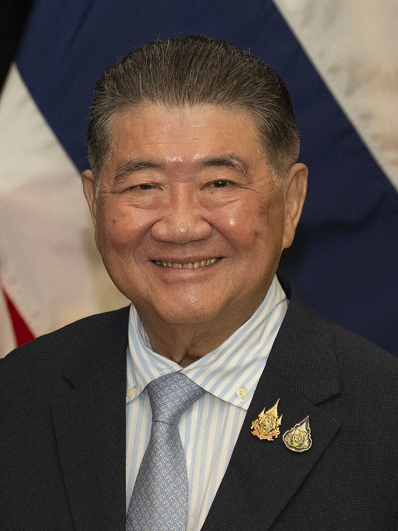 Тајланд предупреди дека судирите со Камбоџа би можеле да прераснат во отворена војна