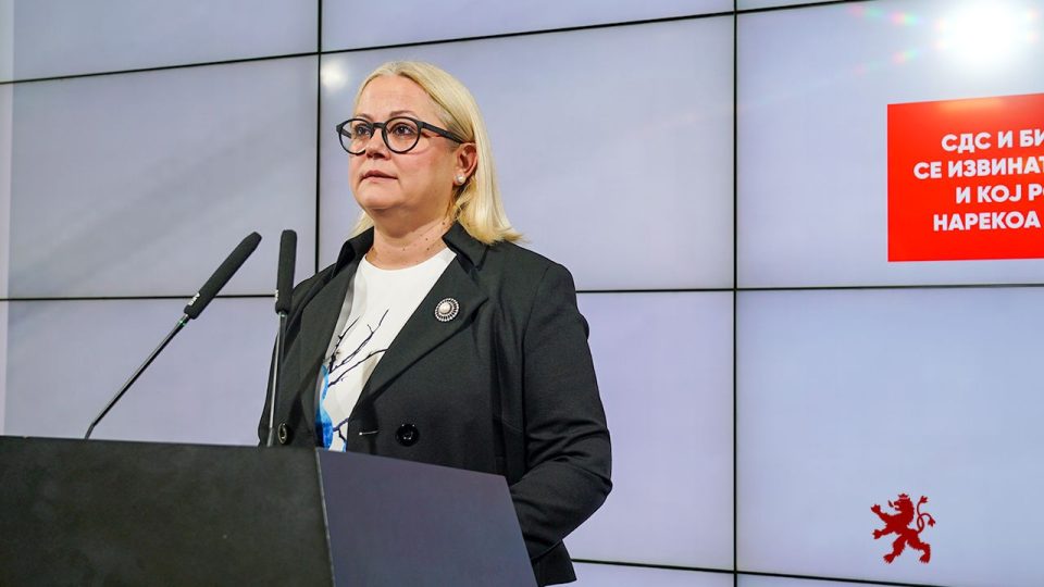 Стојаноска: СДС и Битиќи да се извинат, чии деца и кој родител нарекоа кретени?