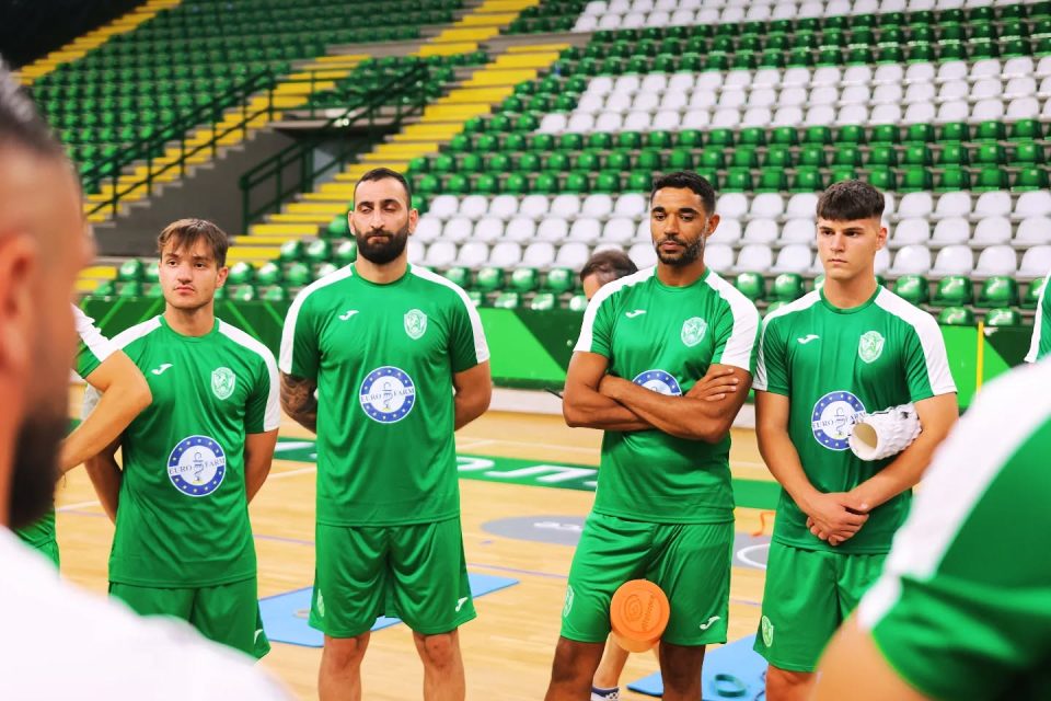 Шампионот започна со подготовките пред почетокот на новата сезона