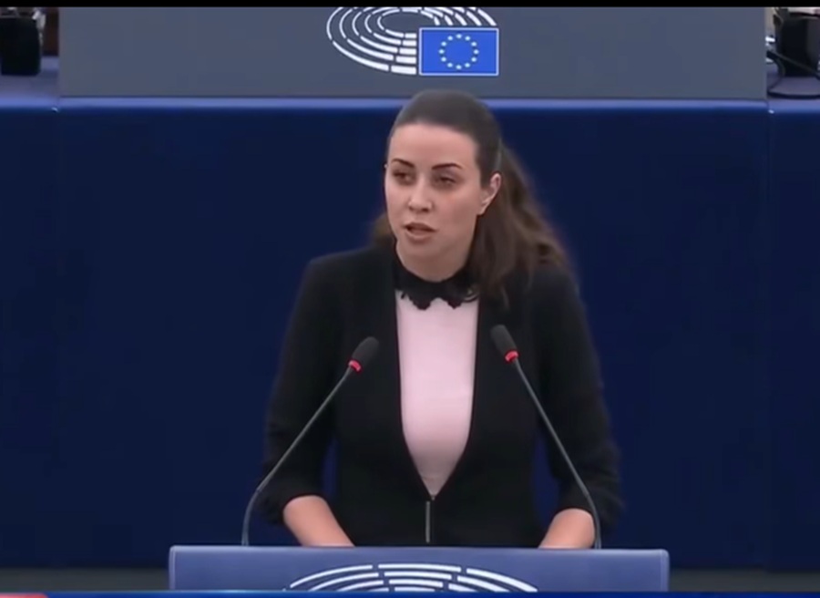 Јовева од Словенија до бугарските шовинисти: „ЗА ДА ПОСТОИ МАКЕДОНСКИОТ НАРОД НЕ МУ ТРЕБА ВАША ДОЗВОЛА“