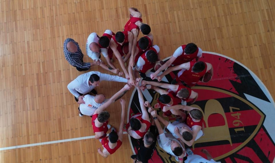 Министерот Ристовски ги испрати младите кошаркари на ЕП (М18) – А дивизија во Белград