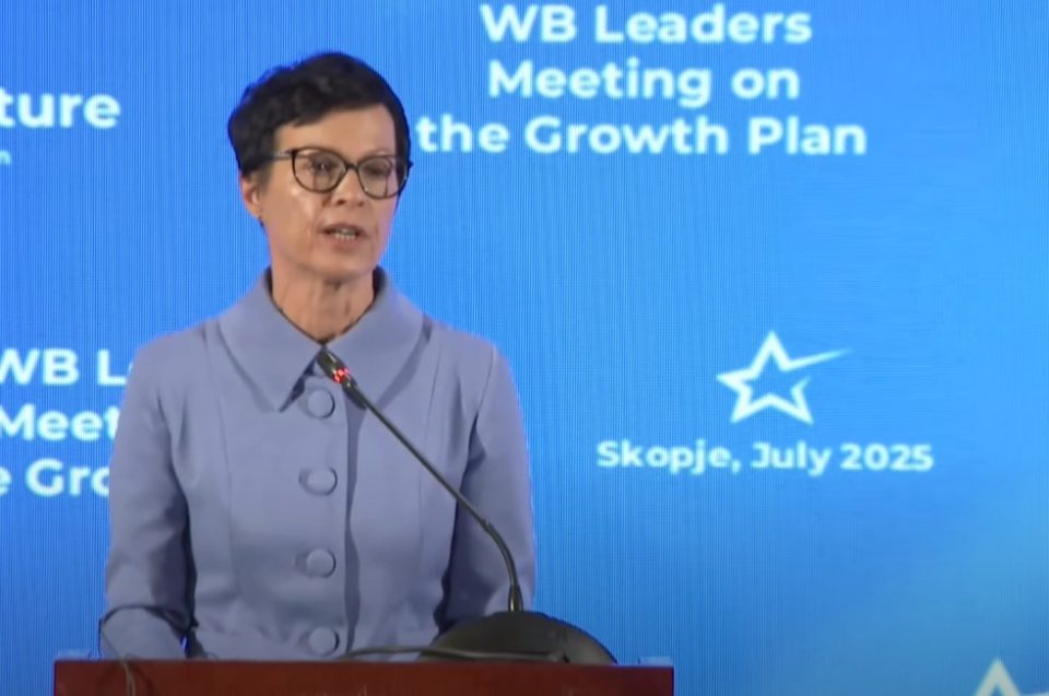 Кос: Од земја кандидат за членство во ЕУ очекуваме да се однесува европски