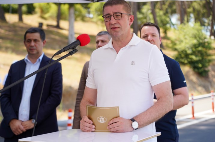 Мицкоски за демографијата: Создавањето семејство е патриотски чин и денес така се брани иднината на Македонија