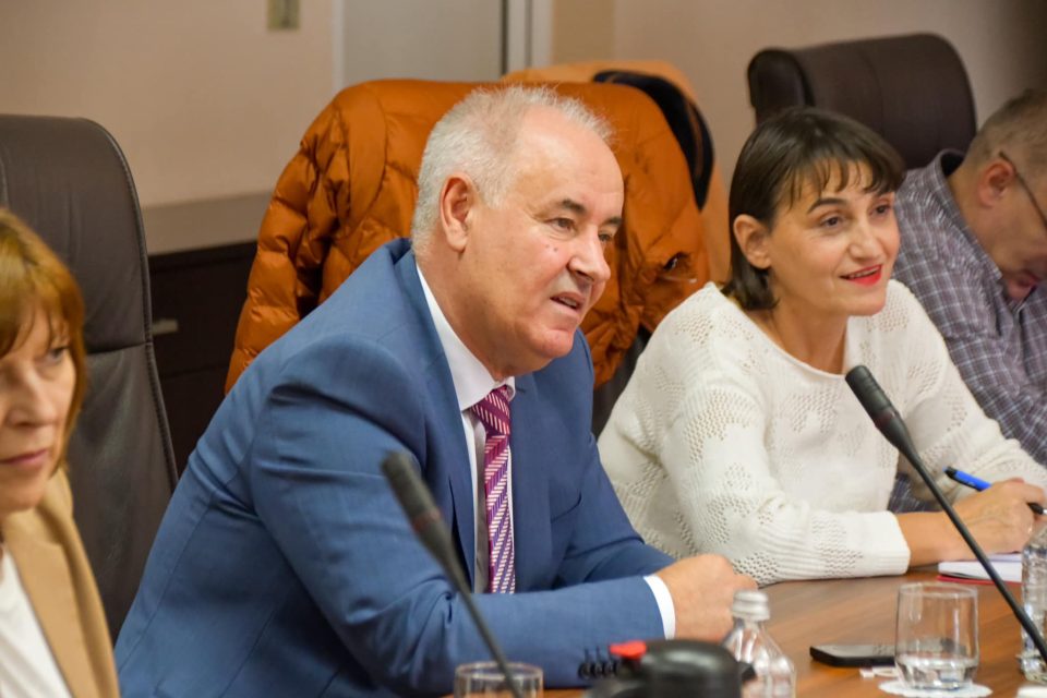 После завршувањето на мандатот на Насер Зибери како Народен првобранител ова е списокот на новопријавените кандидати