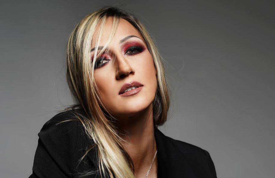 Наташа Малинкова има нова песна насловена „Нема правила“