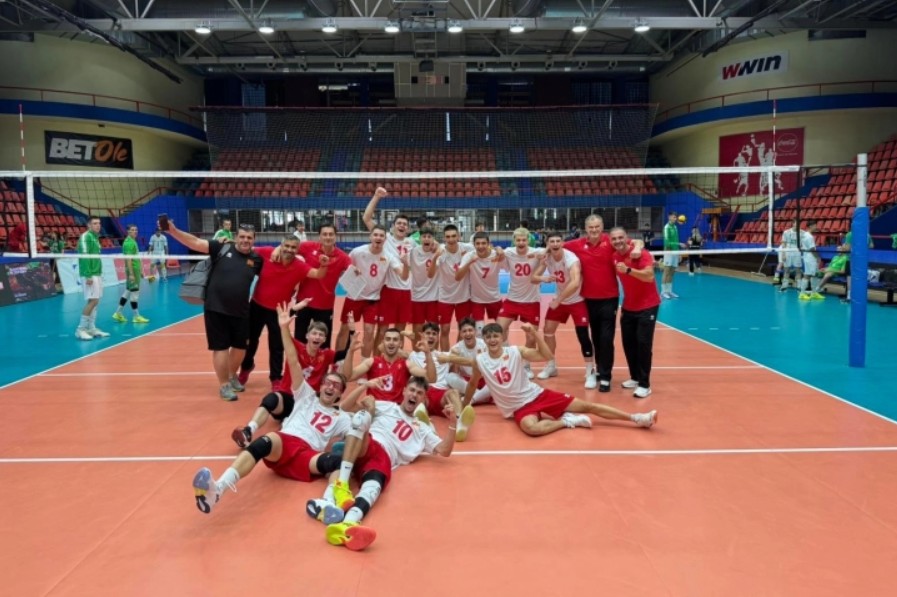 Победа за македонските одбојкари против Грција