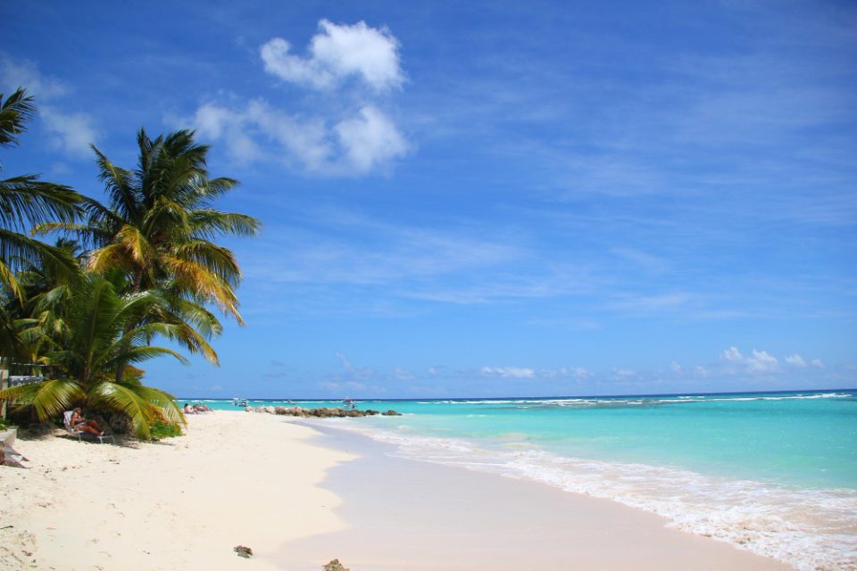 Листа на најскапите земји во светот за патување, еве колку пари дневно ќе ви требаат ако решите да ги посетите