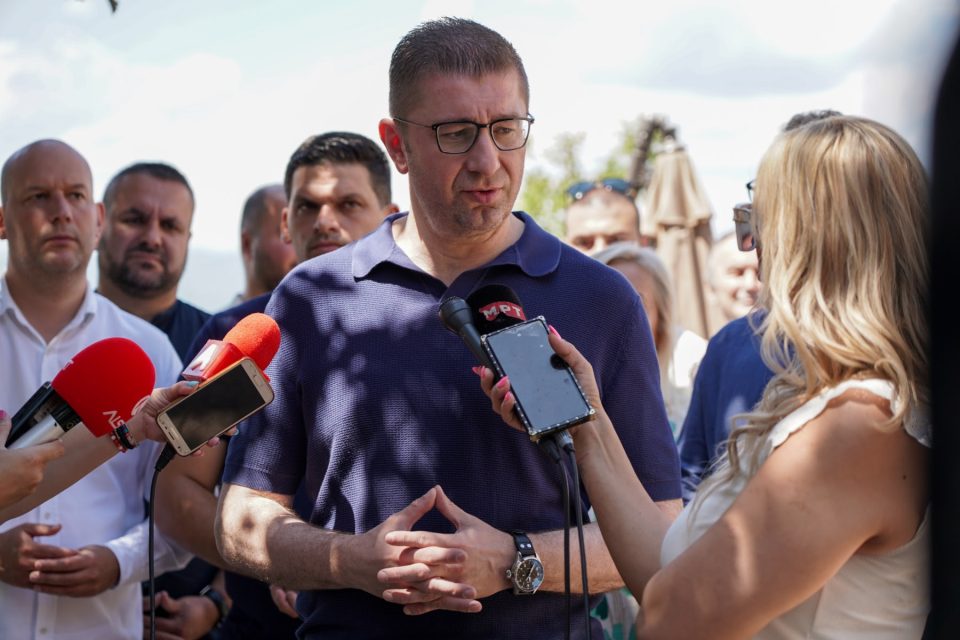 Мицкоски: Не очекувам поинаква реторика од источниот сосед, светот и Европа видоа која беше целта на бугарските политичари