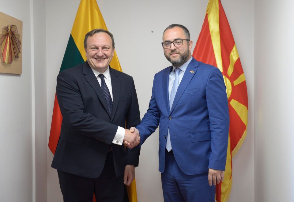 Тошковски и Кондратович: Потпишан протокол за реадмисија и голема поддршка од Литванија на европскиот пат на Македонија
