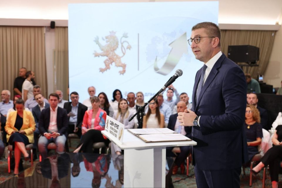 Мицкоски: Веднаш по изборите ќе има реконструкција и подобрување на капацитетите на Владата, ниту една функција не е вечна