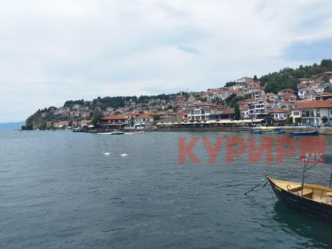 Independent пишува за успесите на македонската Влада во отворањето на нови авиолинии