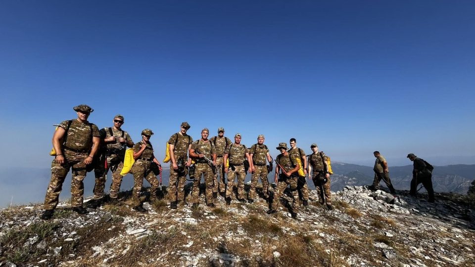 ФОТО: На мака се познаваат јунаците, ЕБР дава огромна помош при гаснењето на пожарот на Јасен