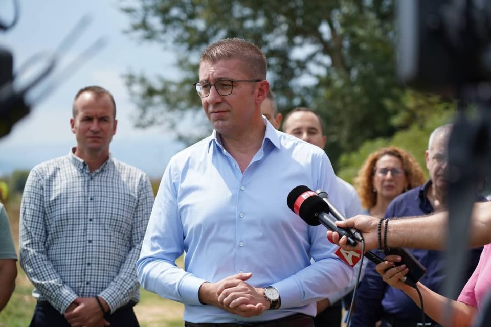 Мицкоски: Се санираат дефектите на цевководот од хидросистемот Ѓавато