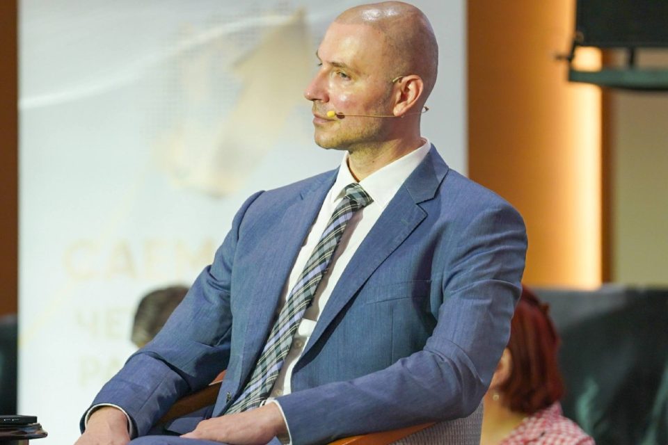 Ивановски: Пругата Скопје-Кичево ќе се електрифицира со што ќе се намали загадувањето