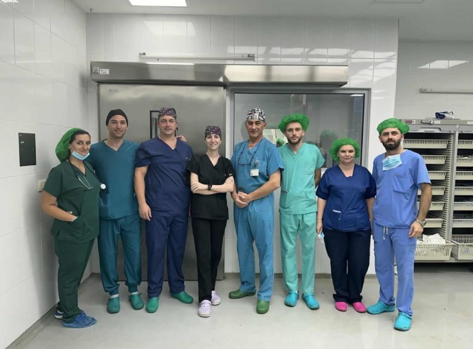 Поместени граници во ортопедска трансплантација: Извршена најсложена трансплантација на коска на Клиника за ортопедија