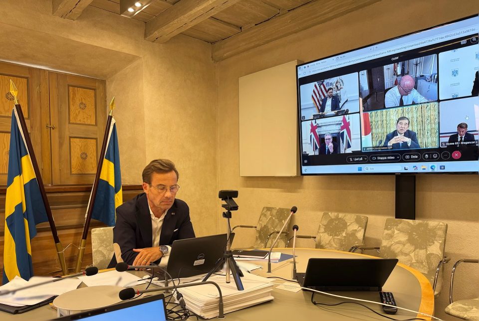 Шведскиот премиер вели дека притисокот врз Русија мора да се засили