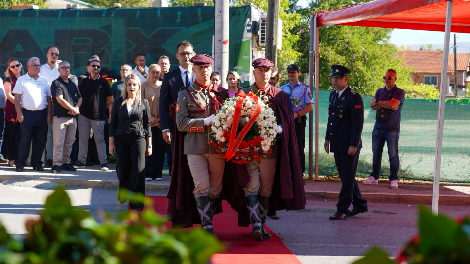 Општина Ѓорче Петров денеска одбележа 24 години од загинувањето на македонските бранители кај Љуботенски бачила