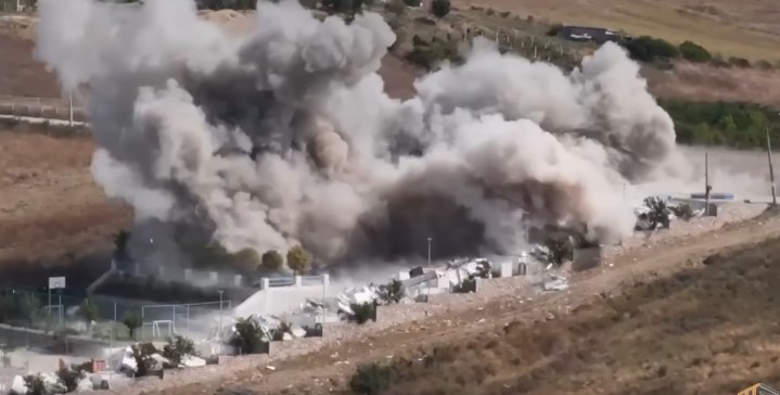 ВИДЕО: Продолжува акцијата за уривање на дивоградбите и на албанското крајбрежје, Рама најавува нови мерки