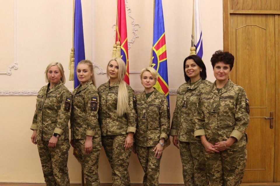 Бројот на жени во украинската армија двојно зголемен: 100.000 припаднички за три и пол години