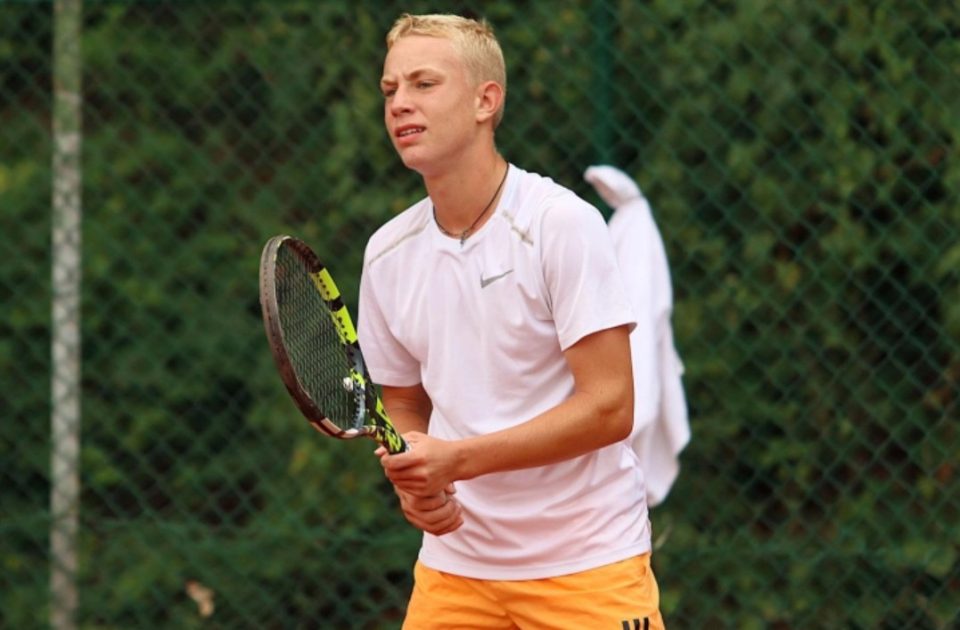 Младиот македонски тенисер Марко Алексовски се пласира во четвртфиналето на турнир во Барселона