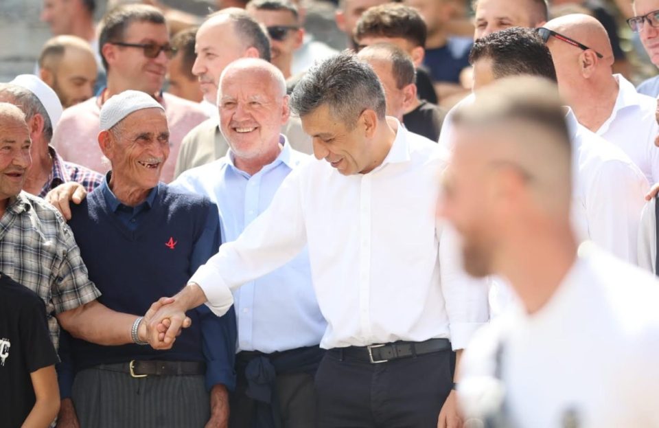 Меџити изврши увид на градежните активности за изградба на примарната водоводна мрежа во Мерово