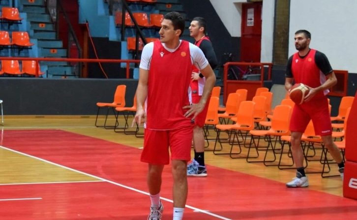 Мекиќ ќе го пропушти натпреварот со Романија