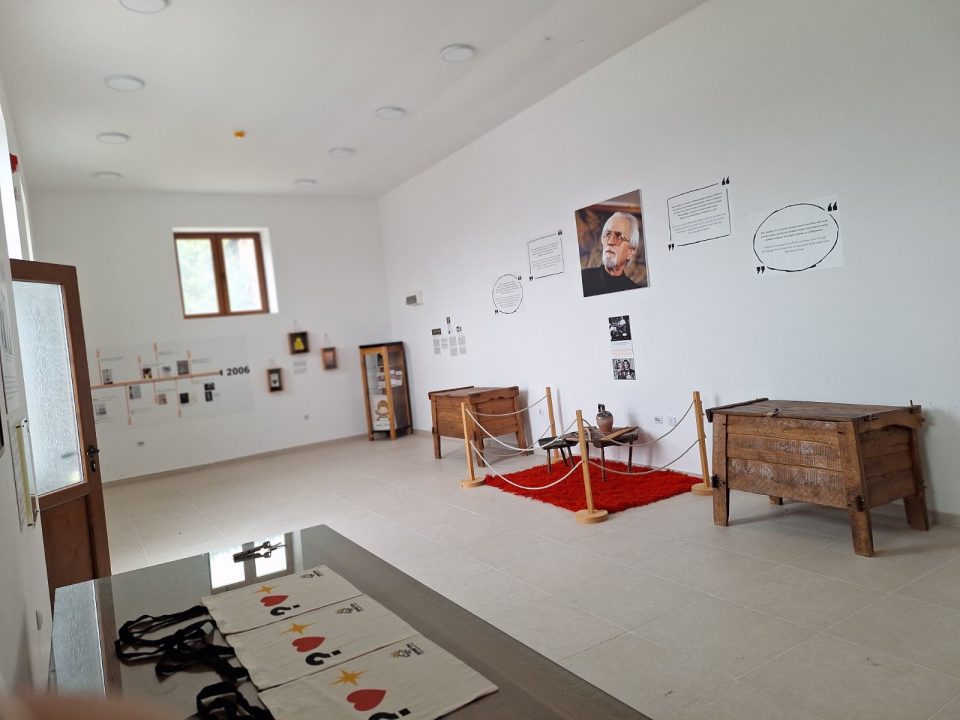 Љутков ќе ја посети меморијалната поставка посветена на великанот на македонската книжевност – Петре М. Андреевски