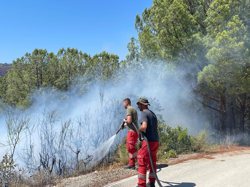125 лица осомничени за подметнување пожари во Албанија, 22 во притвор – Рама најави дека потпалувањето ќе се казнува како убиство