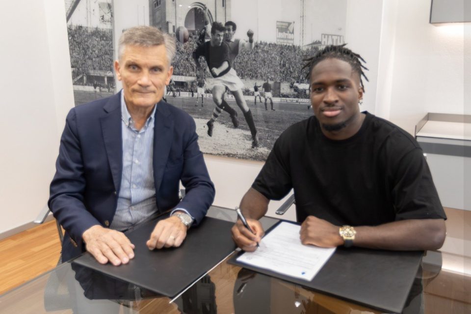 Судирот со Рабио го забрза трансферот, Роу се пресели во Болоња