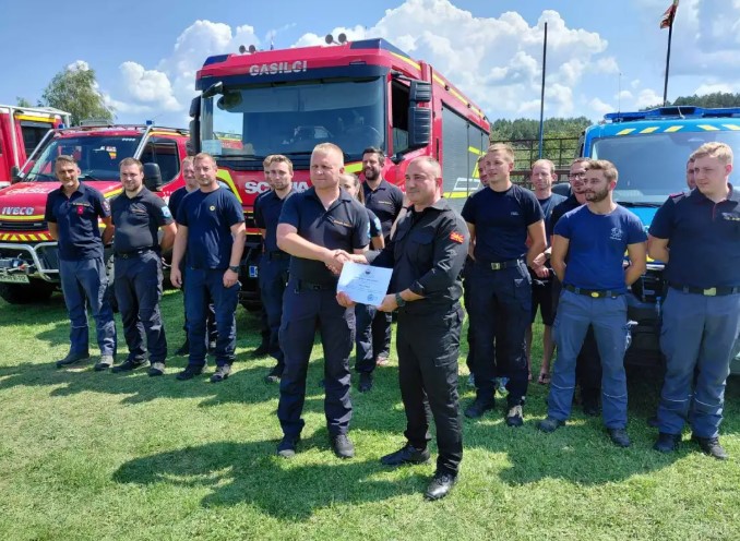 Словенечкиот тим од 61 пожарникар заминува од Македонија, утре чешкиот „Блек Хок“