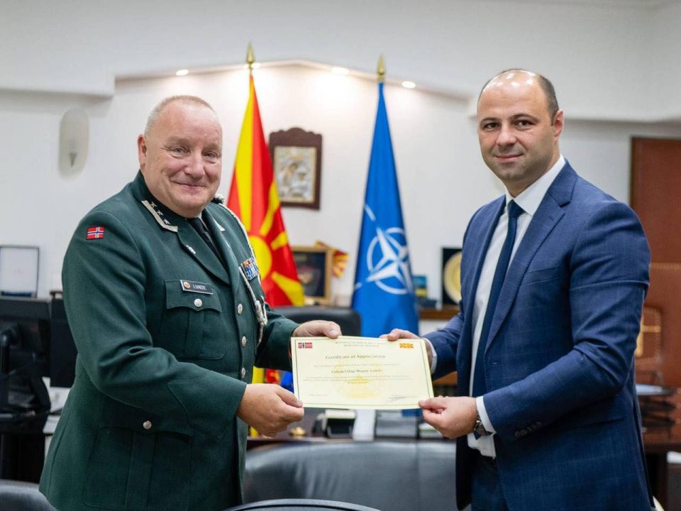 Средба на министерот Мисајловски со одбранбеното аташе на Норвешка