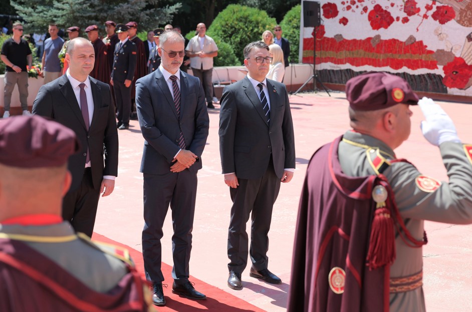 Стоилковиќ: Да работиме за иднина во која секој граѓанин ќе се чувствува достоинствено и еднакво