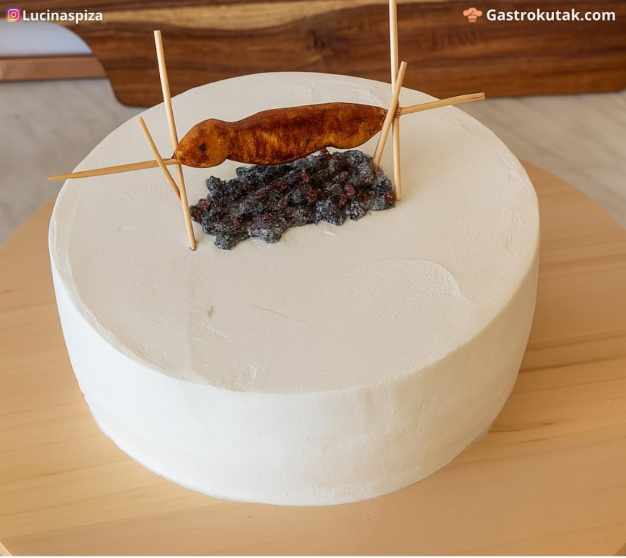 Торта од БУРЕК што ќе ве воодушеви (РЕЦЕПТ)