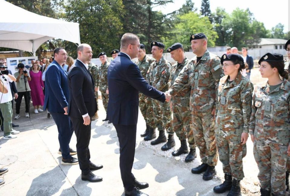 Мисајловски: Набавката на италијанските хеликоптери е во тек, тие ќе можат да дејствуваат и на пожарите