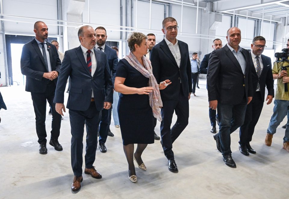 Премиерот Мицкоски го посети логистичкиот центар на Лидл – инвестиција  од 115 милиони евра