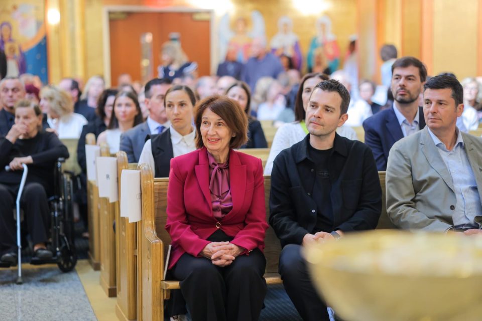 Муцунски ја посети Македонската православна црква во Мичиген и оствари средба со македонската дијаспора