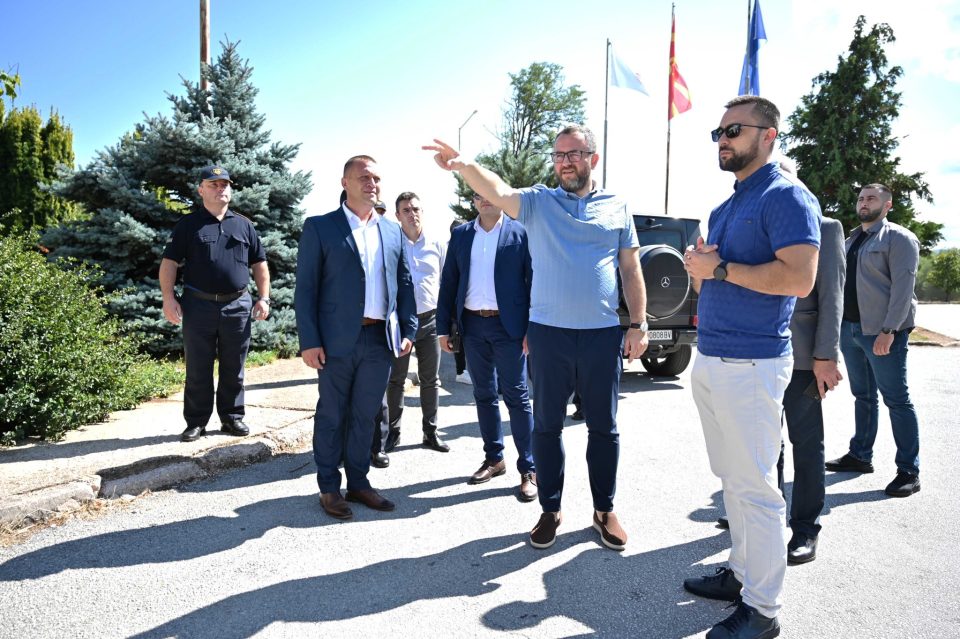 Тошковски во посета на СВР Охрид и ОВР Струга: Фокус на безбедноста, граничната контрола и локалните избори