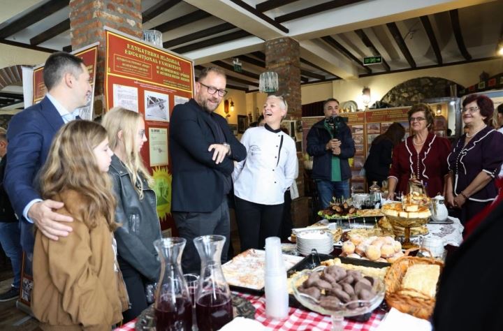 Љутков: За 10 проценти е големен бројот на туристи во седумте месеци годинава