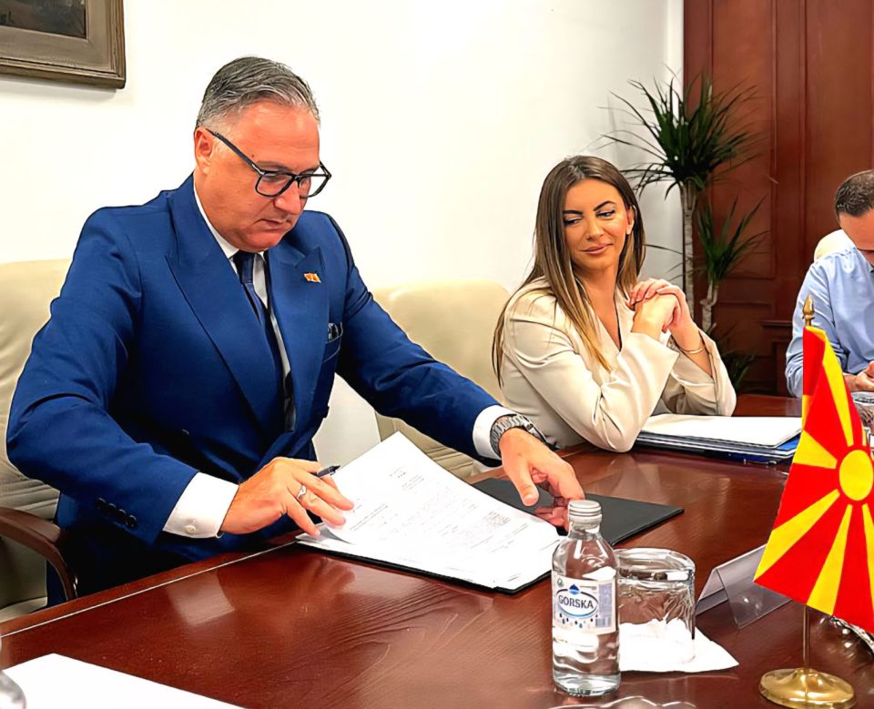 Фондот на ПИОМ потпиша договор за размена на податоци по електронски пат со Фонд на Република Српска