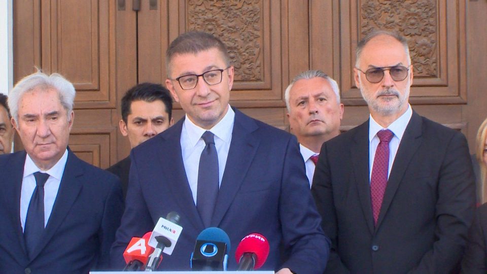 Очекувам изборна кампања во која ќе изобилуваат шпекулации, невистини и подметнувања од опозициските партии, посочи Мицкоски