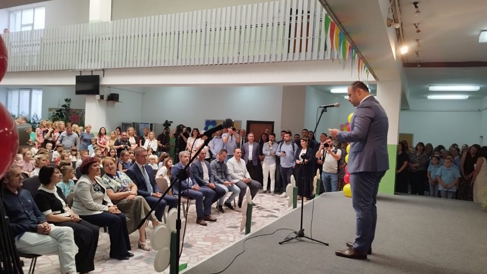 Ѓорѓиевски: Учете, сонувајте, бидете храбри, затоа што токму вие сте иднината на нашата татковина