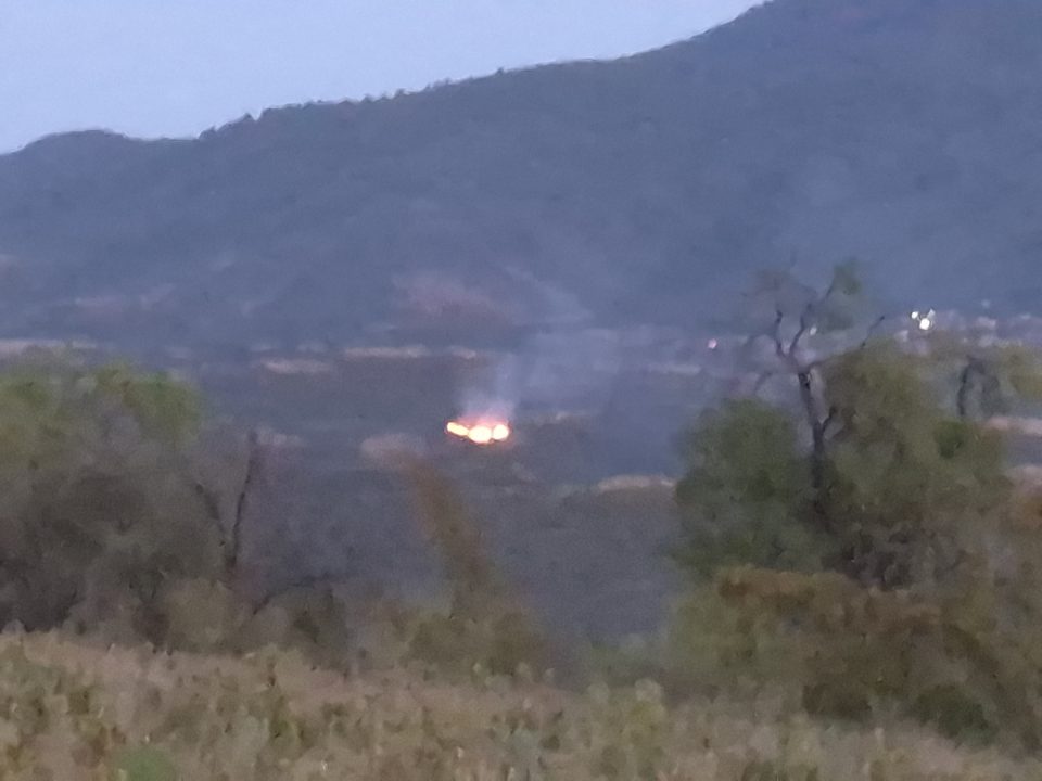 ФОТО: Над село Батинци избувна пожар