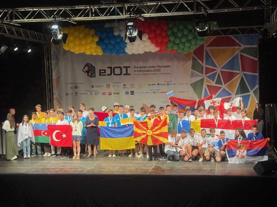 Историски успех за нашите млади програмери: Злато и бронза за Македонија на Европската јуниорска олимпијада по информатика!