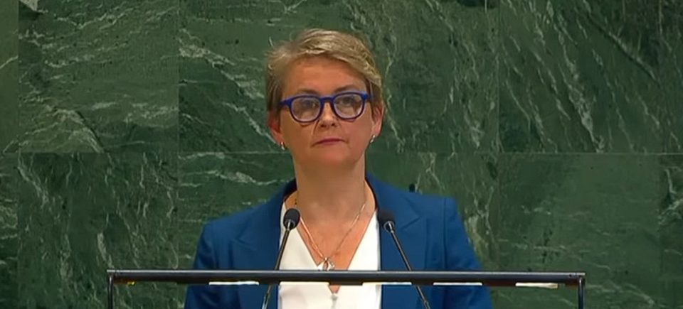 Купер: Израел ја влошува и онака катастрофалната хуманитарна ситуација