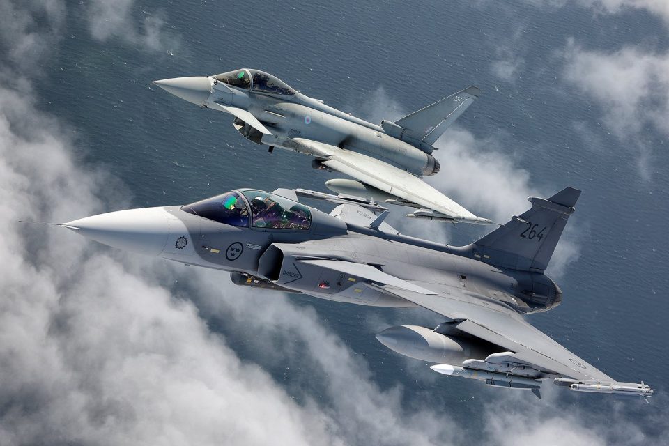 НАТО ќе го затвори небото над западна Украина?