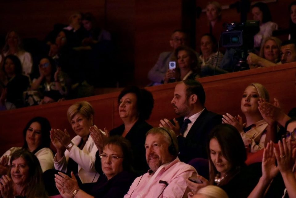 Стаменскоска Трајкоска на Четвртата Глобална Женска Лидерска Конференција „Јас Сум Жена“